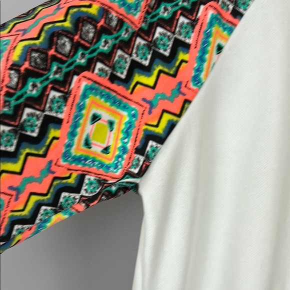 Volcom Black & White Multicolored Hoodie with Geometric Accents Size Medium - Picture 4 of 10